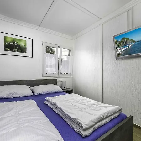 In 51170 Balatonkeresztur